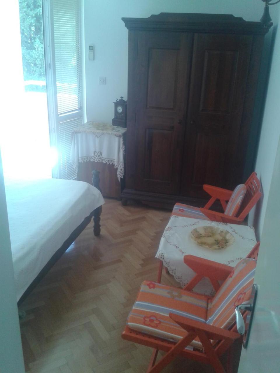 Guesthouse Lautasevic Petrovac na moru Exterior foto